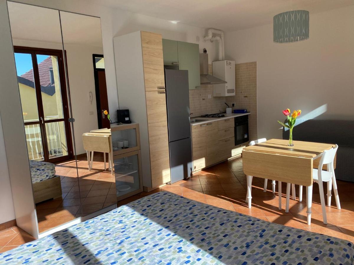 Ferienwohnung Il Tulipano Trezzano Rosa Exterior foto