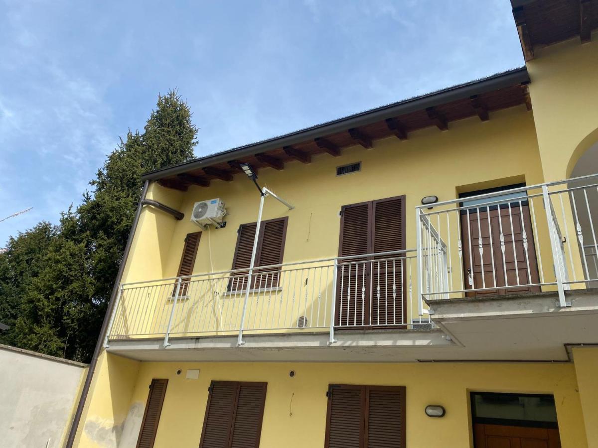 Ferienwohnung Il Tulipano Trezzano Rosa Exterior foto