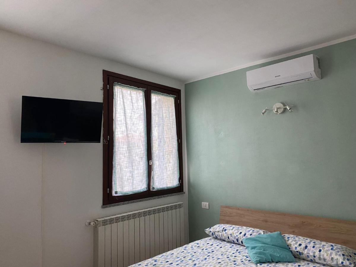 Ferienwohnung Il Tulipano Trezzano Rosa Exterior foto