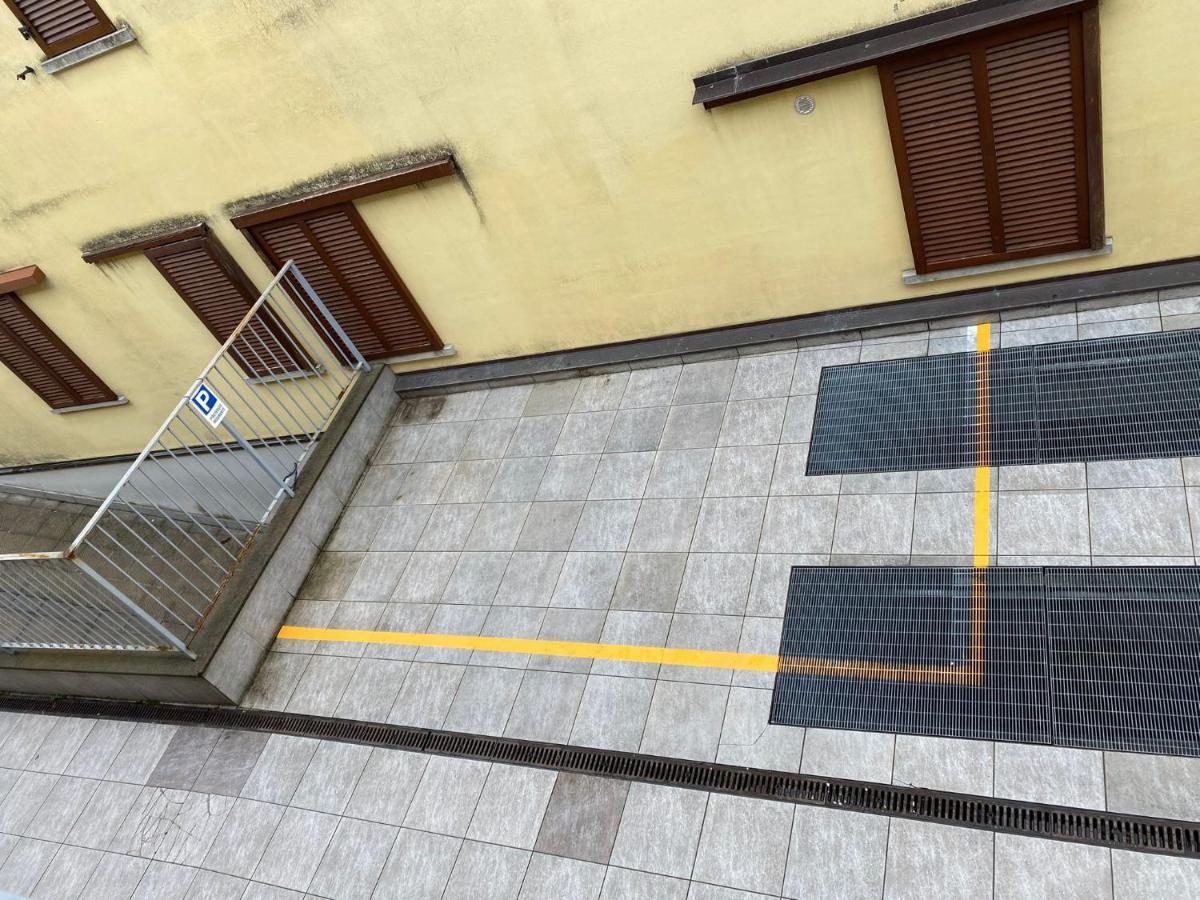 Ferienwohnung Il Tulipano Trezzano Rosa Exterior foto